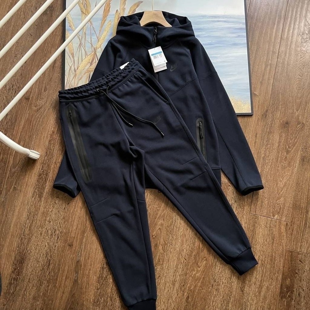 Nike tech set navy blue